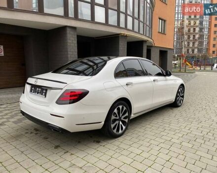 Белый Мерседес Е-Класс, объемом двигателя 2 л и пробегом 213 тыс. км за 29900 $, фото 22 на Automoto.ua