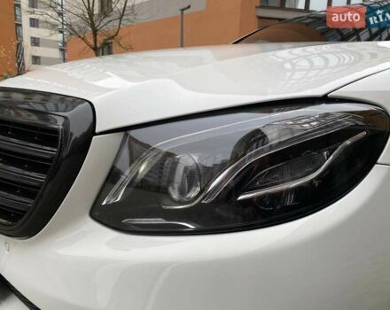 Белый Мерседес Е-Класс, объемом двигателя 2 л и пробегом 213 тыс. км за 29900 $, фото 33 на Automoto.ua