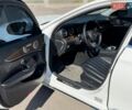 Белый Мерседес Е-Класс, объемом двигателя 2.2 л и пробегом 87 тыс. км за 28800 $, фото 7 на Automoto.ua