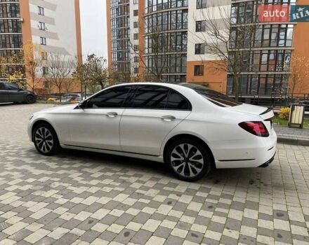 Белый Мерседес Е-Класс, объемом двигателя 2 л и пробегом 213 тыс. км за 29900 $, фото 13 на Automoto.ua