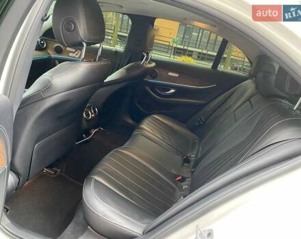 Белый Мерседес Е-Класс, объемом двигателя 2 л и пробегом 213 тыс. км за 29900 $, фото 57 на Automoto.ua