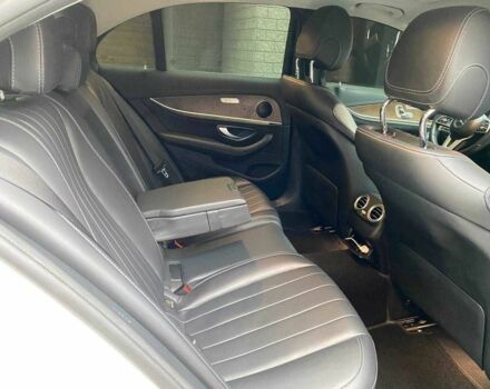 Білий Мерседес Е-Клас, об'ємом двигуна 2 л та пробігом 213 тис. км за 29900 $, фото 12 на Automoto.ua