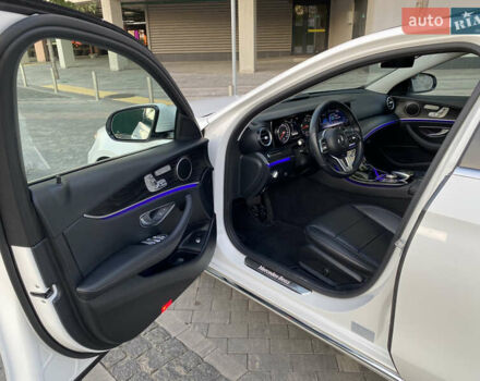 Белый Мерседес Е-Класс, объемом двигателя 2 л и пробегом 109 тыс. км за 33000 $, фото 37 на Automoto.ua