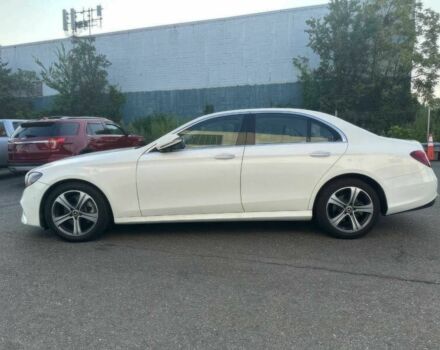 Белый Мерседес Е-Класс, объемом двигателя 2 л и пробегом 36 тыс. км за 16000 $, фото 4 на Automoto.ua