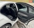 Белый Мерседес Е-Класс, объемом двигателя 1.95 л и пробегом 239 тыс. км за 28000 $, фото 4 на Automoto.ua