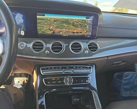 Білий Мерседес Е-Клас, об'ємом двигуна 0 л та пробігом 40 тис. км за 14000 $, фото 5 на Automoto.ua