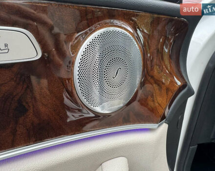 Мерседес Е-Клас 2019 у Одесі на Automoto.ua Білий Мерседес Е-Клас, об'ємом двигуна 1.99 л та пробігом 83 тис. км за 37900 $, фото 17 на Automoto.ua