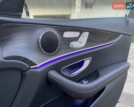 Белый Мерседес Е-Класс, объемом двигателя 2 л и пробегом 109 тыс. км за 33200 $, фото 85 на Automoto.ua