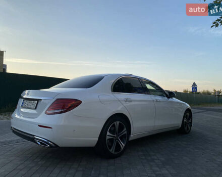 Белый Мерседес Е-Класс, объемом двигателя 2 л и пробегом 109 тыс. км за 33000 $, фото 32 на Automoto.ua