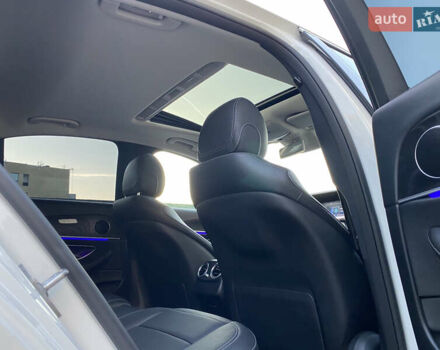 Белый Мерседес Е-Класс, объемом двигателя 2 л и пробегом 109 тыс. км за 33200 $, фото 61 на Automoto.ua