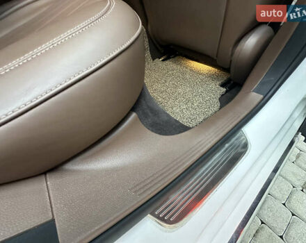 Белый Мерседес Е-Класс, объемом двигателя 1.9 л и пробегом 145 тыс. км за 32700 $, фото 15 на Automoto.ua