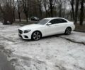 Белый Мерседес Е-Класс, объемом двигателя 1.95 л и пробегом 239 тыс. км за 28000 $, фото 3 на Automoto.ua
