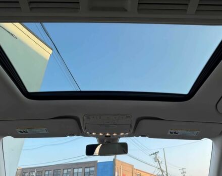 Белый Мерседес Е-Класс, объемом двигателя 2 л и пробегом 50 тыс. км за 12000 $, фото 11 на Automoto.ua