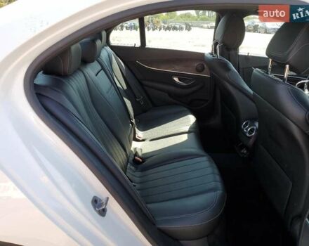 Мерседес Е-Класс 2019 в Львове на Automoto.ua Белый Мерседес Е-Класс, объемом двигателя 1.99 л и пробегом 85 тыс. км за 11000 $, фото 9 на Automoto.ua