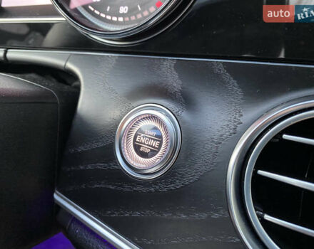 Белый Мерседес Е-Класс, объемом двигателя 2 л и пробегом 109 тыс. км за 33200 $, фото 68 на Automoto.ua