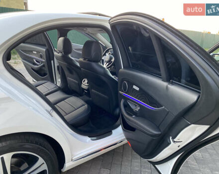 Белый Мерседес Е-Класс, объемом двигателя 2 л и пробегом 109 тыс. км за 33200 $, фото 36 на Automoto.ua