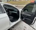Белый Мерседес Е-Класс, объемом двигателя 1.95 л и пробегом 239 тыс. км за 28000 $, фото 7 на Automoto.ua