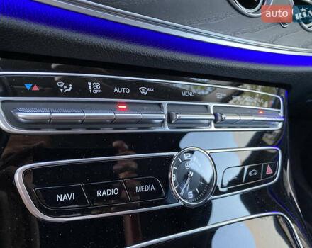 Белый Мерседес Е-Класс, объемом двигателя 2 л и пробегом 109 тыс. км за 33200 $, фото 69 на Automoto.ua