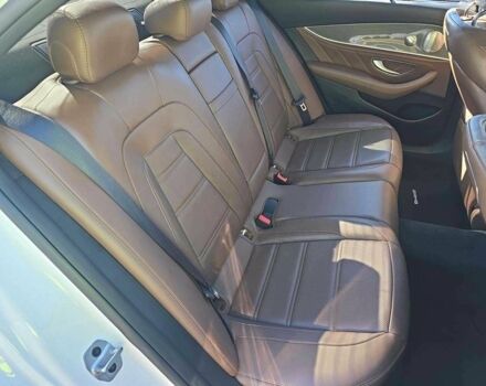 Білий Мерседес Е-Клас, об'ємом двигуна 0 л та пробігом 40 тис. км за 14000 $, фото 8 на Automoto.ua