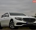 Білий Мерседес Е-Клас, об'ємом двигуна 2 л та пробігом 39 тис. км за 34999 $, фото 205 на Automoto.ua