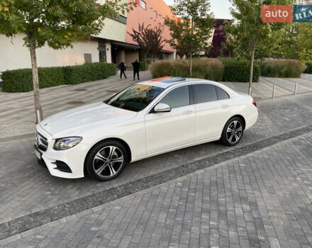 Белый Мерседес Е-Класс, объемом двигателя 2 л и пробегом 109 тыс. км за 33200 $, фото 30 на Automoto.ua