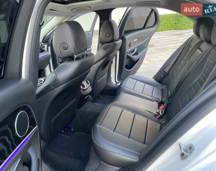 Белый Мерседес Е-Класс, объемом двигателя 2 л и пробегом 109 тыс. км за 33200 $, фото 46 на Automoto.ua