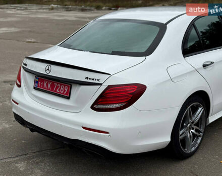 Белый Мерседес Е-Класс, объемом двигателя 1.99 л и пробегом 64 тыс. км за 44999 $, фото 46 на Automoto.ua