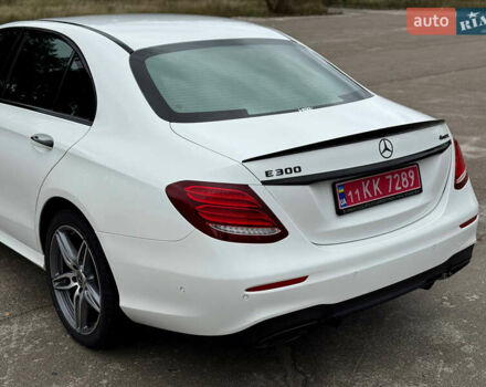 Белый Мерседес Е-Класс, объемом двигателя 1.99 л и пробегом 64 тыс. км за 45500 $, фото 45 на Automoto.ua