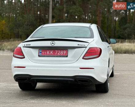Белый Мерседес Е-Класс, объемом двигателя 1.99 л и пробегом 64 тыс. км за 44999 $, фото 42 на Automoto.ua