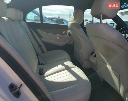 Белый Мерседес Е-Класс, объемом двигателя 1.99 л и пробегом 85 тыс. км за 24500 $, фото 10 на Automoto.ua