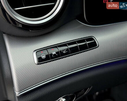 Белый Мерседес Е-Класс, объемом двигателя 1.99 л и пробегом 64 тыс. км за 44999 $, фото 89 на Automoto.ua