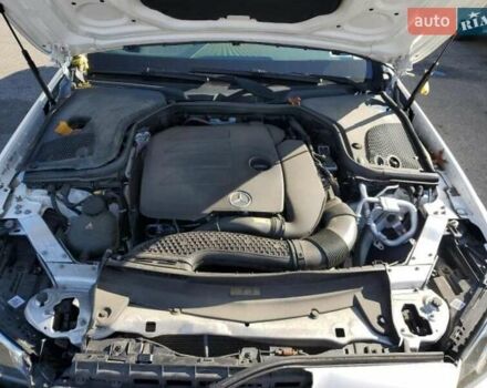 Белый Мерседес Е-Класс, объемом двигателя 1.99 л и пробегом 85 тыс. км за 24500 $, фото 7 на Automoto.ua