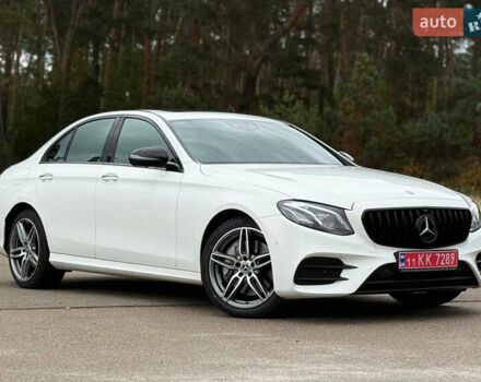 Белый Мерседес Е-Класс, объемом двигателя 1.99 л и пробегом 64 тыс. км за 44999 $, фото 4 на Automoto.ua