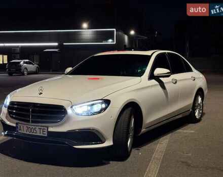 Белый Мерседес Е-Класс, объемом двигателя 1.95 л и пробегом 58 тыс. км за 51000 $, фото 2 на Automoto.ua