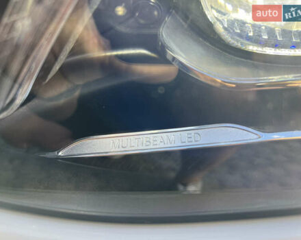 Белый Мерседес Е-Класс, объемом двигателя 2 л и пробегом 55 тыс. км за 42999 $, фото 16 на Automoto.ua