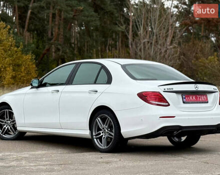 Белый Мерседес Е-Класс, объемом двигателя 1.99 л и пробегом 64 тыс. км за 45500 $, фото 48 на Automoto.ua