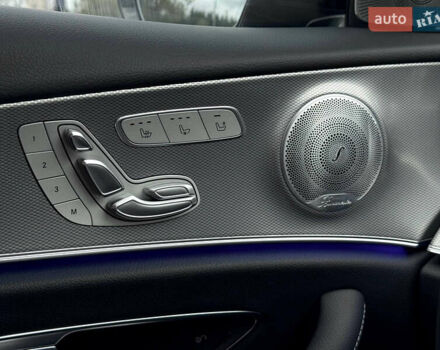 Белый Мерседес Е-Класс, объемом двигателя 1.99 л и пробегом 64 тыс. км за 45500 $, фото 102 на Automoto.ua