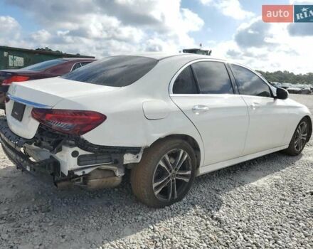 Білий Мерседес Е-Клас, об'ємом двигуна 2 л та пробігом 45 тис. км за 19000 $, фото 2 на Automoto.ua