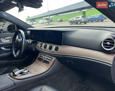 Белый Мерседес Е-Класс, объемом двигателя 2 л и пробегом 55 тыс. км за 42999 $, фото 7 на Automoto.ua