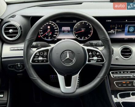 Белый Мерседес Е-Класс, объемом двигателя 1.99 л и пробегом 64 тыс. км за 45500 $, фото 84 на Automoto.ua