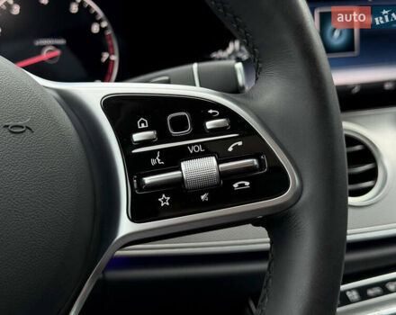 Белый Мерседес Е-Класс, объемом двигателя 1.99 л и пробегом 64 тыс. км за 45500 $, фото 91 на Automoto.ua