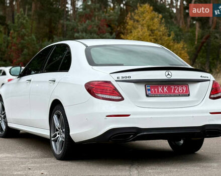 Белый Мерседес Е-Класс, объемом двигателя 1.99 л и пробегом 64 тыс. км за 45500 $, фото 52 на Automoto.ua