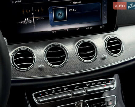 Белый Мерседес Е-Класс, объемом двигателя 1.99 л и пробегом 64 тыс. км за 45500 $, фото 94 на Automoto.ua