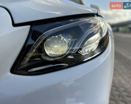Белый Мерседес Е-Класс, объемом двигателя 2 л и пробегом 55 тыс. км за 42999 $, фото 15 на Automoto.ua