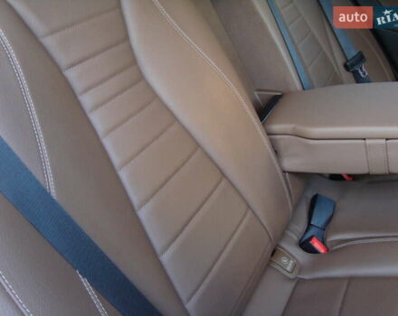 Белый Мерседес Е-Класс, объемом двигателя 2 л и пробегом 120 тыс. км за 33400 $, фото 17 на Automoto.ua