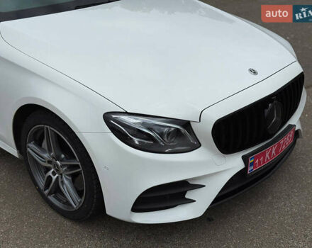 Белый Мерседес Е-Класс, объемом двигателя 1.99 л и пробегом 64 тыс. км за 44999 $, фото 30 на Automoto.ua