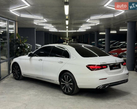 Белый Мерседес Е-Класс, объемом двигателя 1.99 л и пробегом 23 тыс. км за 55000 $, фото 9 на Automoto.ua