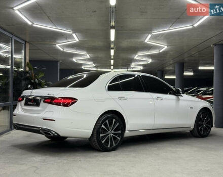 Белый Мерседес Е-Класс, объемом двигателя 1.99 л и пробегом 23 тыс. км за 55000 $, фото 14 на Automoto.ua