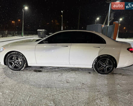 Белый Мерседес Е-Класс, объемом двигателя 1.99 л и пробегом 62 тыс. км за 48000 $, фото 1 на Automoto.ua