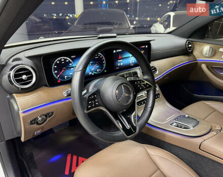 Белый Мерседес Е-Класс, объемом двигателя 1.99 л и пробегом 23 тыс. км за 55000 $, фото 19 на Automoto.ua